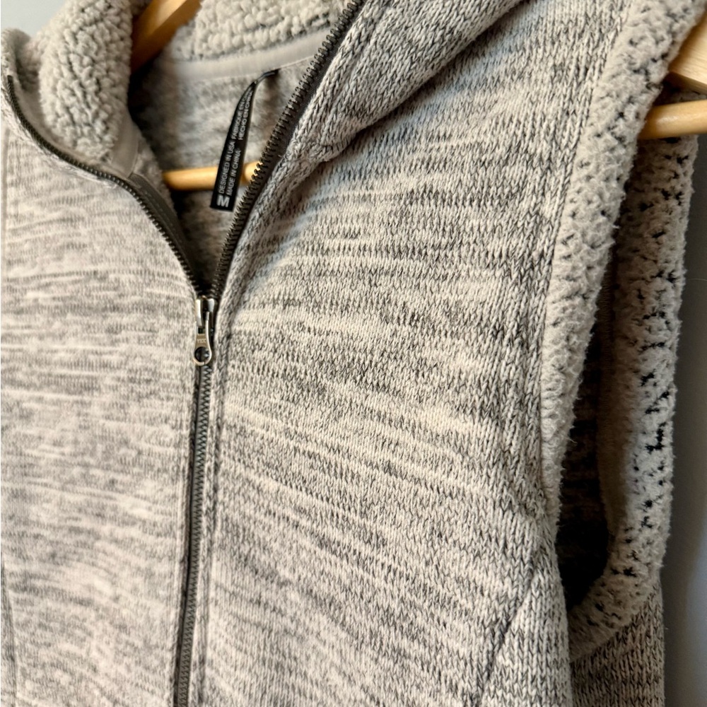 Kuhl Alaska Women’s Cozy Sleeveless Zip-Up Hooded Vest w/ Pockets - Heather Gray - Picture 4 of 12